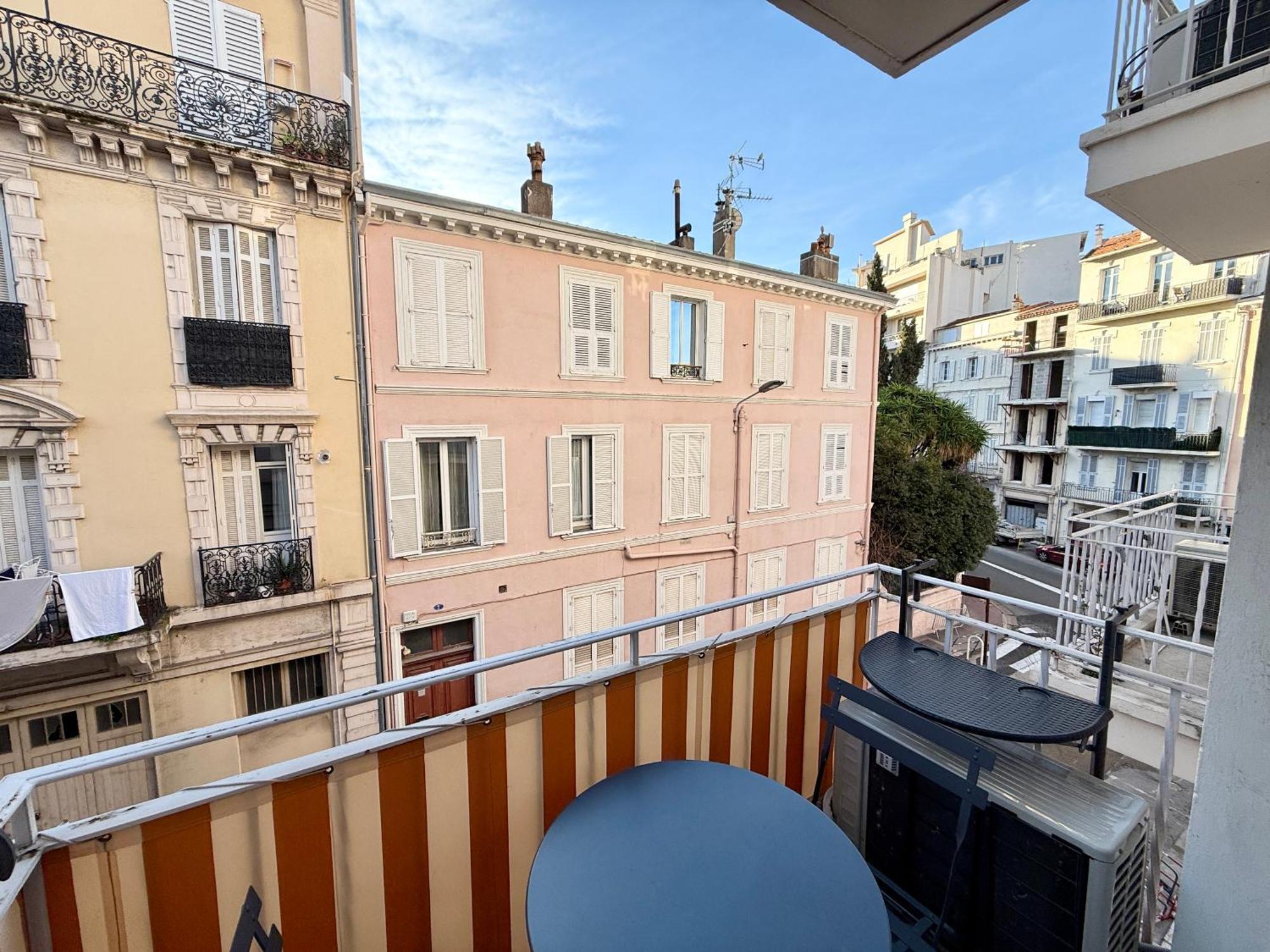 C001-Beau Studio Neuf Situe Au Centre Cannes Exterior photo